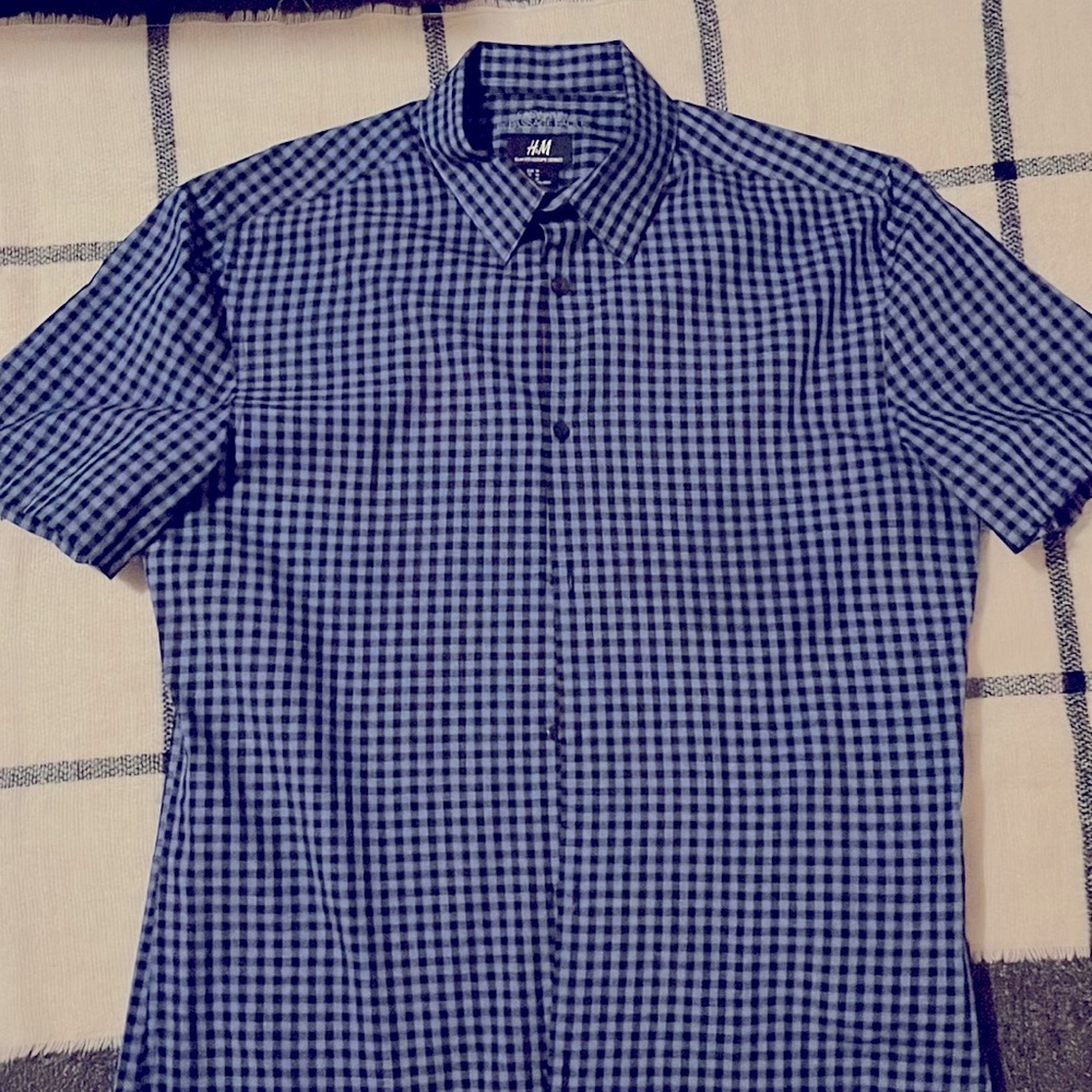 H&M Plaid short sleeve button down